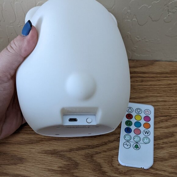 LumiPet Bear LED Light Up Bear Multicolor Nightlight - Picture 4 of 5